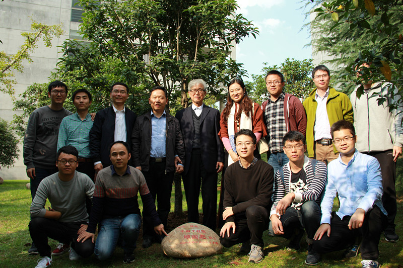 sc_311501_011375.jpg 植树_副本.jpg