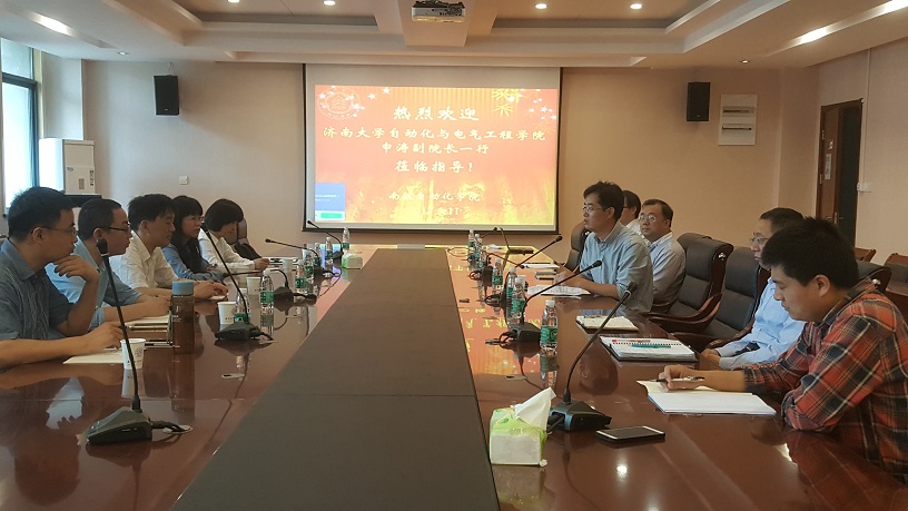 2017-5-11-济南大学自动化与电气工程网上购买双色球
申涛副院长一行来院交流 (2).jpg